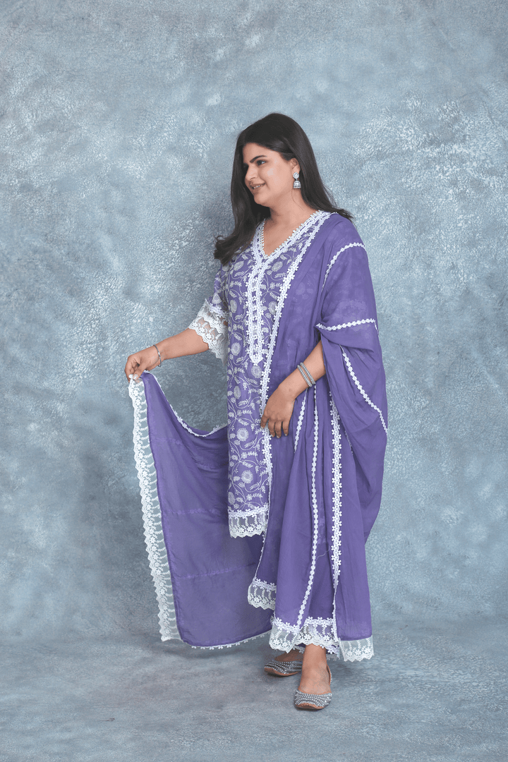 GEET KURTA SET