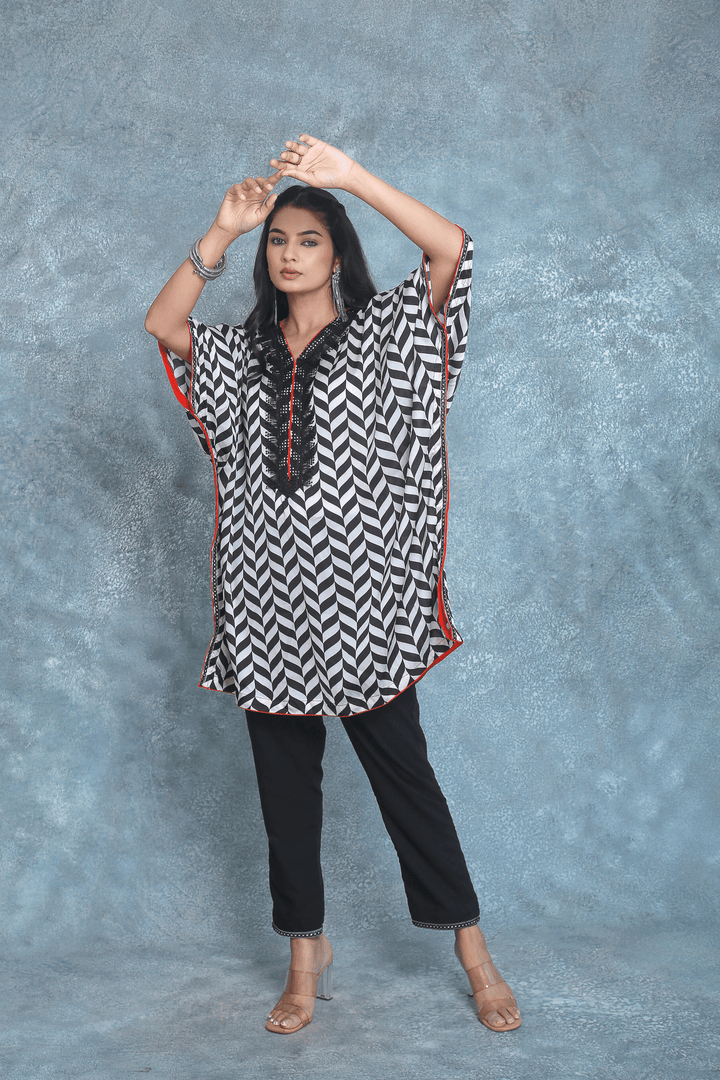 AASHRA KAFTAN SET